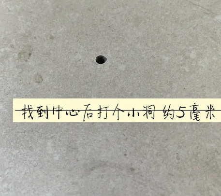 淳安瓷砖空鼓维修公司专业解答在瓷砖铺贴过程中，如果砂料搅拌不均匀，将会带来以下问题